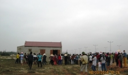 Phát hiện xác nữ giới lõa thể trong nhà hoang